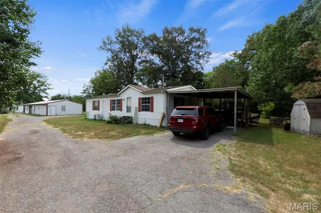 $569,900 | 192 Market Street, Millersville, MO 63766