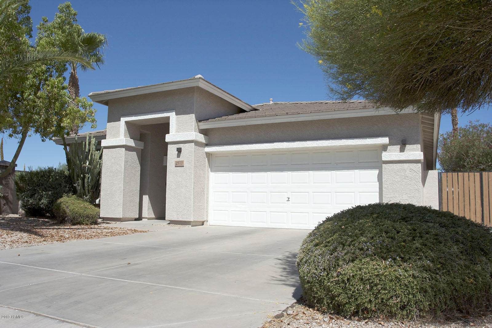 2570 South Martingale Road Gilbert, AZ 85295 - Photo 1 of 26 Front