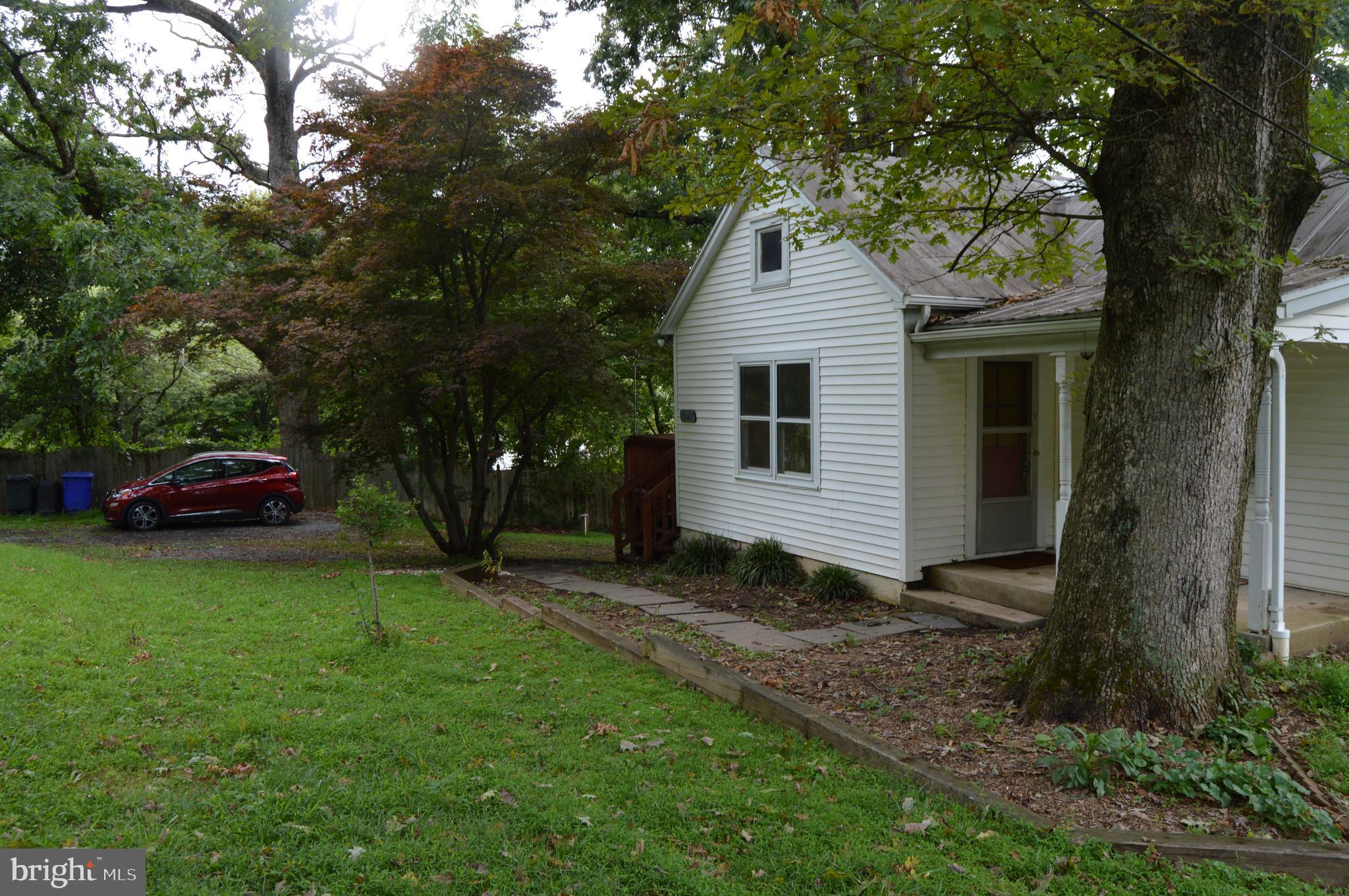 15127 Comus Road Clarksburg, MD 20871 - Photo 6 of 20 Beautiful 200 year old Oaks