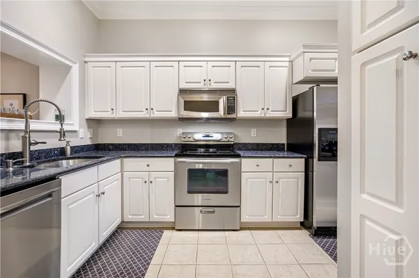 $725,000 | 317 West Charlton Street, Savannah, GA 31401