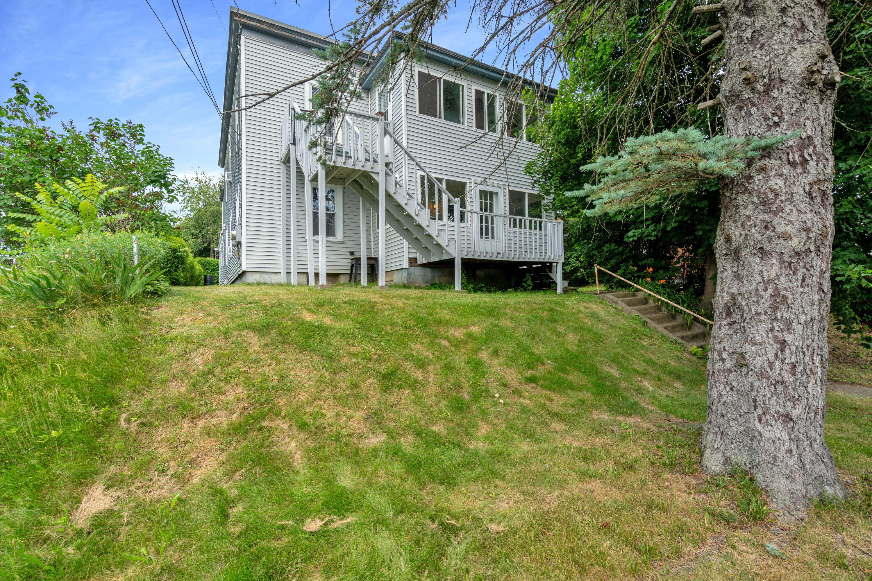 8 Thompson Street Lewiston, ME 04240 - Photo 42 of 46 DSC07131