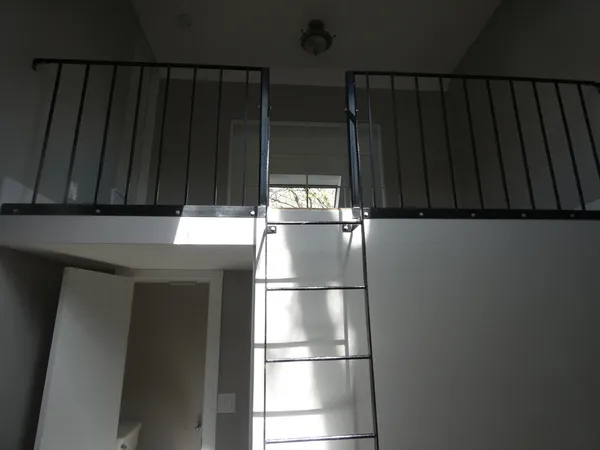 $2,100 | 98 Maple Street, Unit 1, Gardner, MA 01440