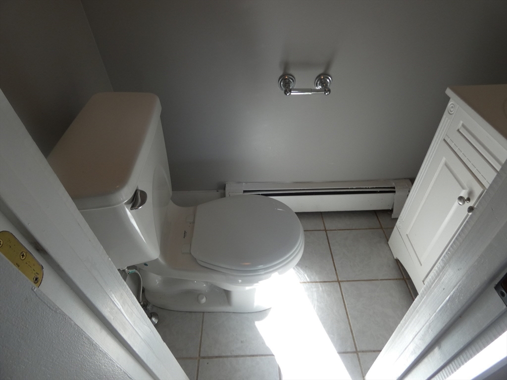 98 Maple Street, Unit 1 Gardner, MA 01440 - Photo 22 of 29