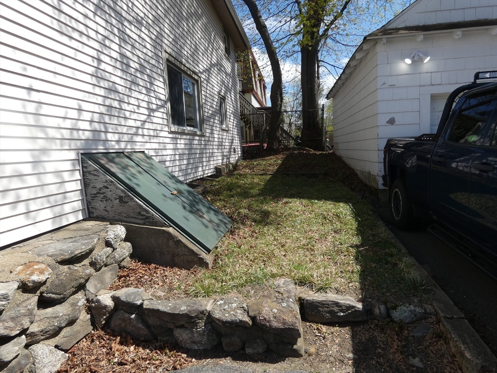 98 Maple Street, Unit 1 Gardner, MA 01440 - Photo 27 of 29