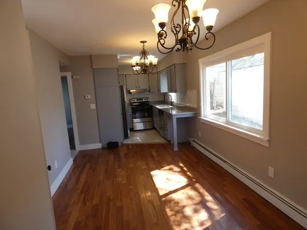$2,100 | 98 Maple Street, Unit 1, Gardner, MA 01440