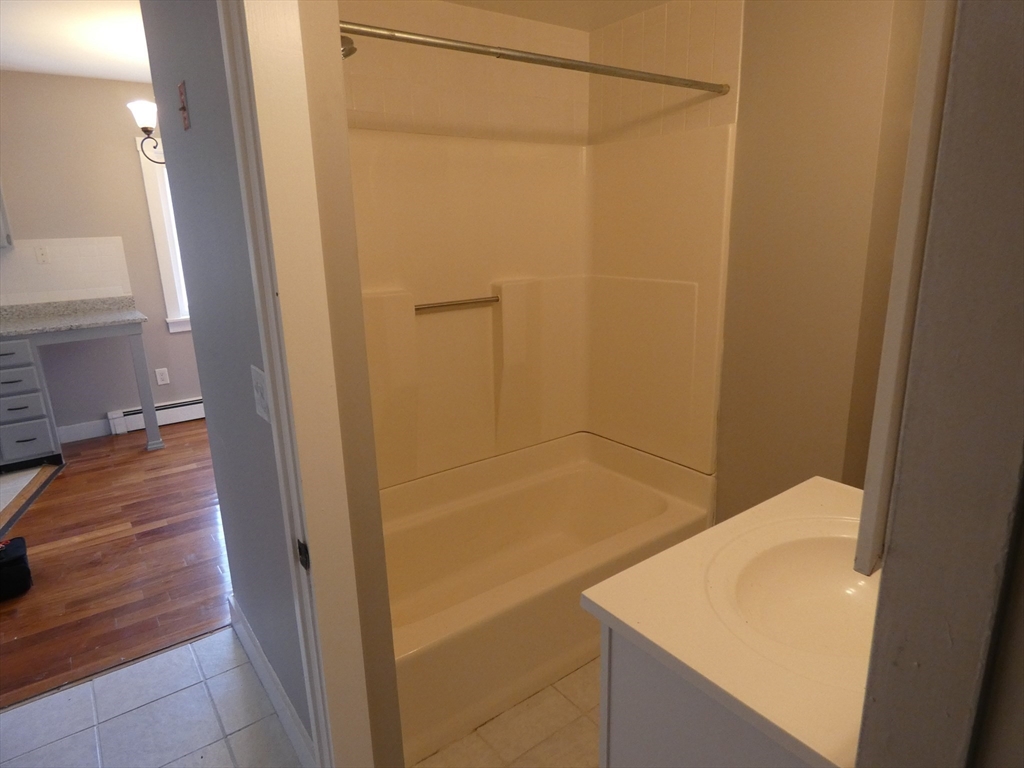 98 Maple Street, Unit 1 Gardner, MA 01440 - Photo 6 of 29