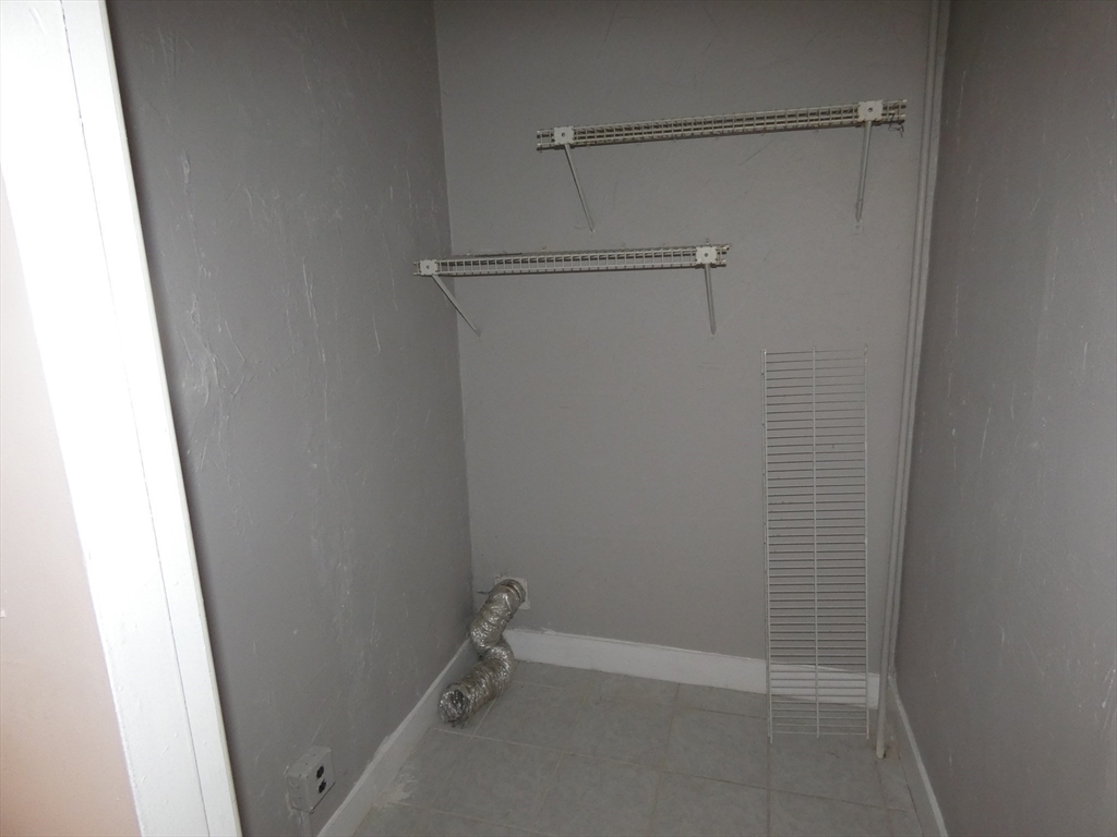 98 Maple Street, Unit 1 Gardner, MA 01440 - Photo 8 of 29