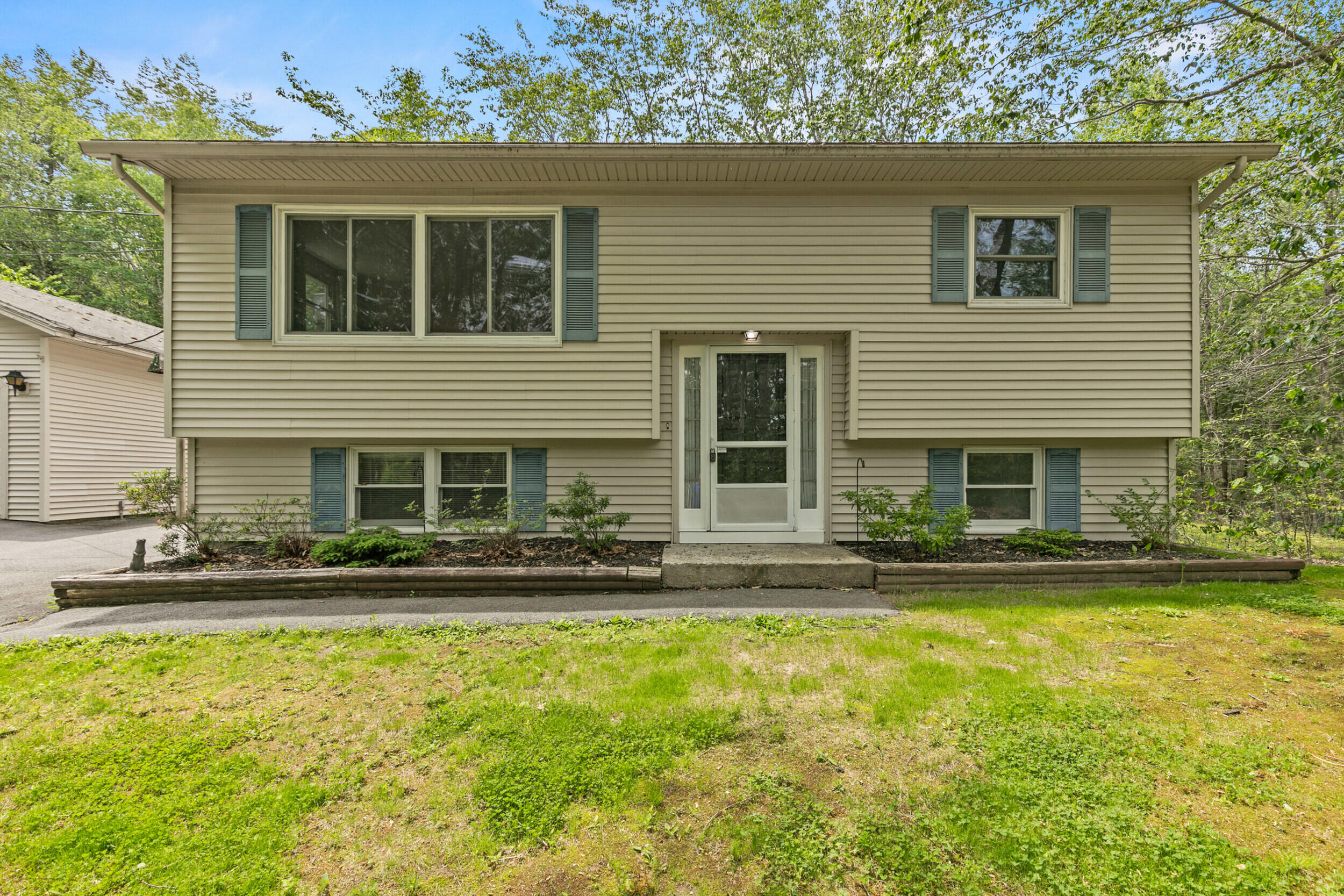 81 Highland Road Standish, ME 04084 - Photo 2 of 35