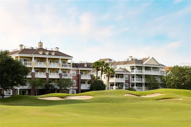 $399,000 | 1356 Centre Ct Ridge Drive, Unit 204, Reunion, FL 34747