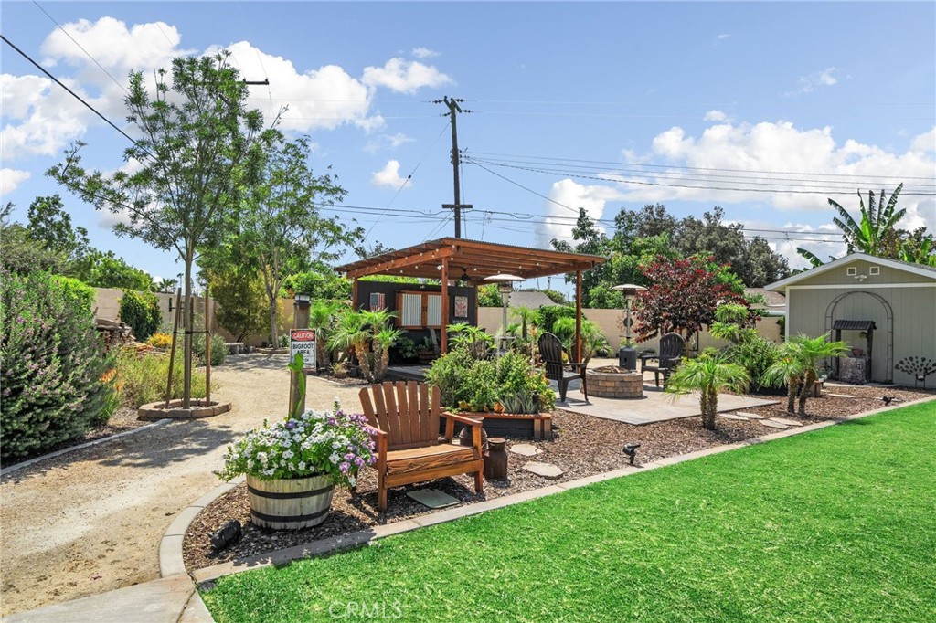 609 Cardinal Lane Redlands, CA 92374 - Photo 28 of 41 Pristine Backyard