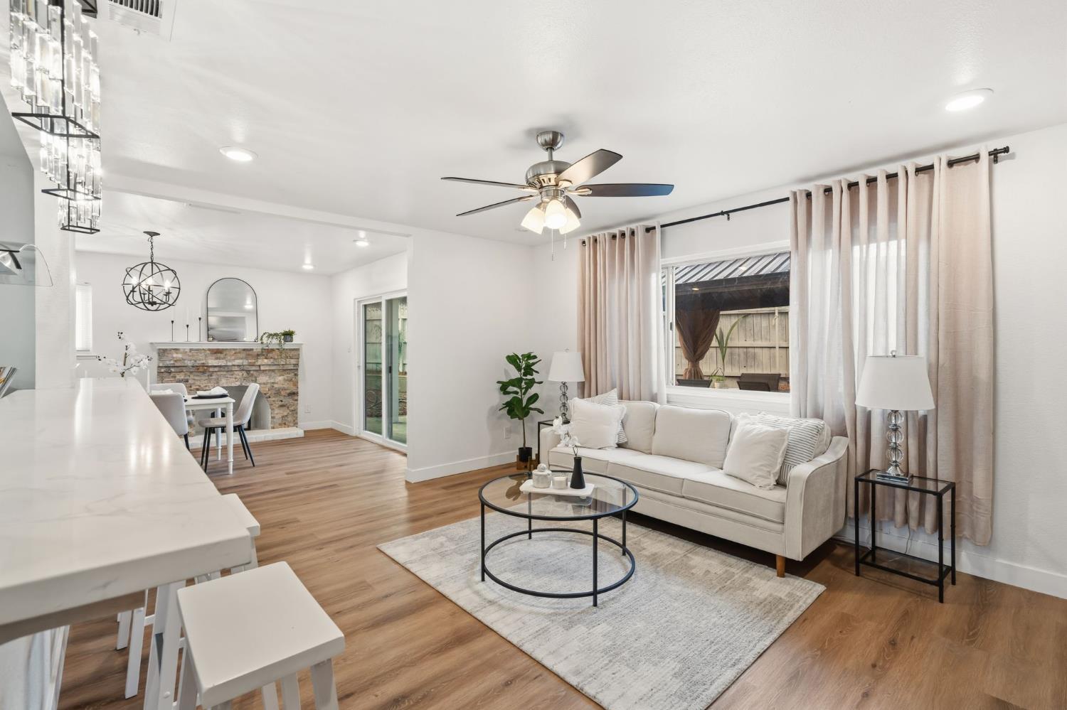 6004 Len Court Citrus Heights, CA 95621 - Photo 4 of 28