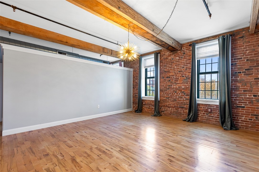 75 Eagle Street, Unit 2D Providence, RI 02909 - Photo 5 of 36 Living/Dining Area