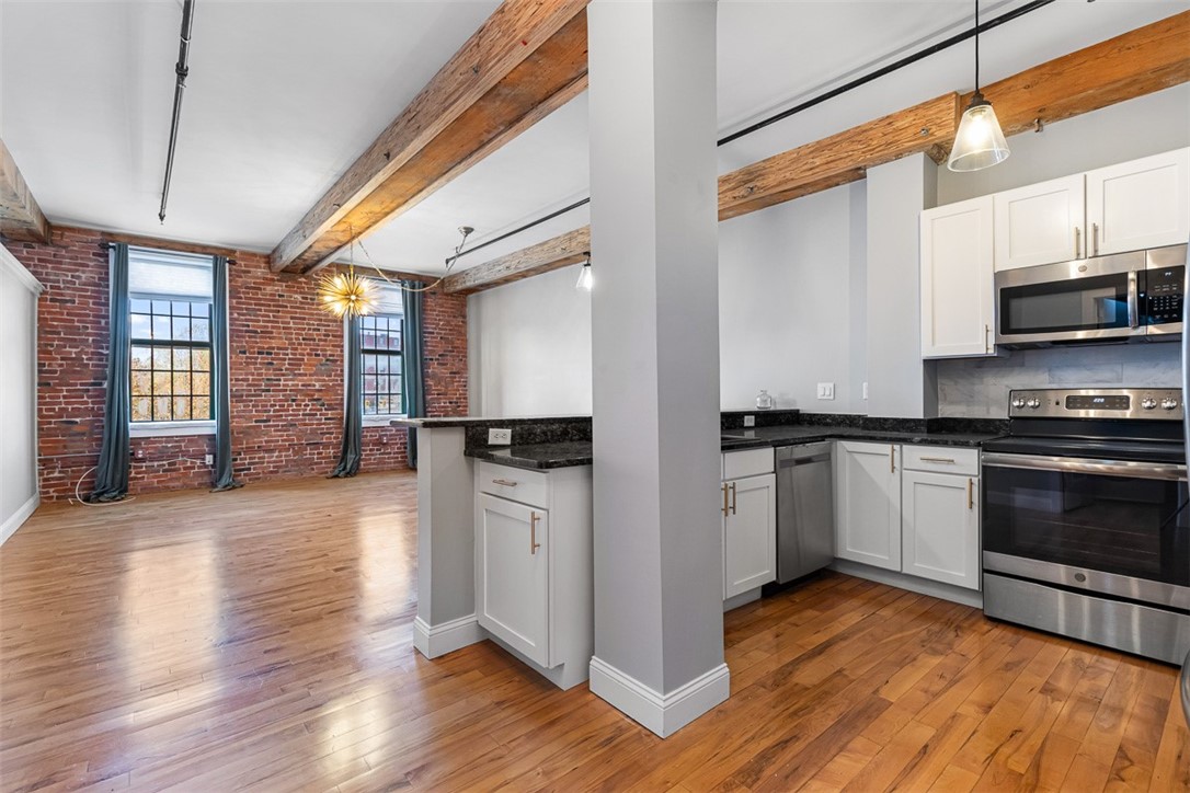 75 Eagle Street, Unit 2D Providence, RI 02909 - Photo 6 of 36 Kitchen