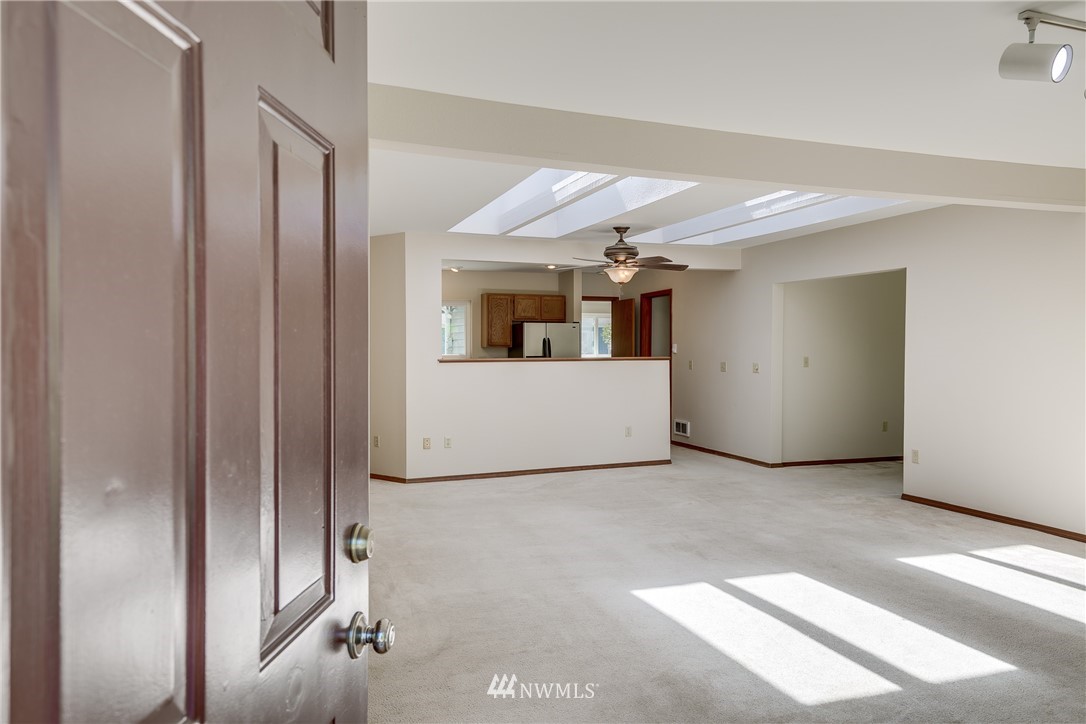 13114 Lost Lake Road Snohomish, WA 98296 - Photo 4 of 27 Gallery Image 4