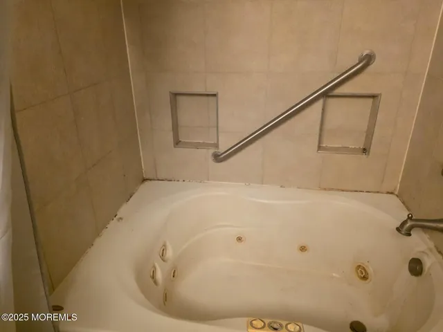 $1,599,000 | 752 Amwell Road, Hillsborough, NJ 08844