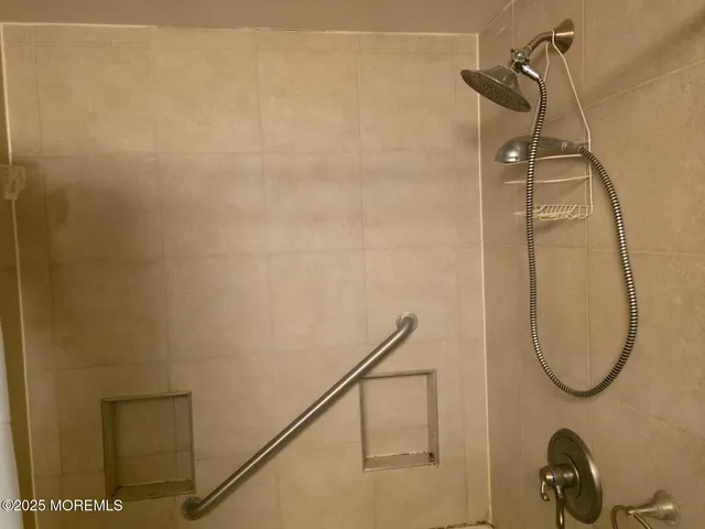 $1,599,000 | 752 Amwell Road, Hillsborough, NJ 08844