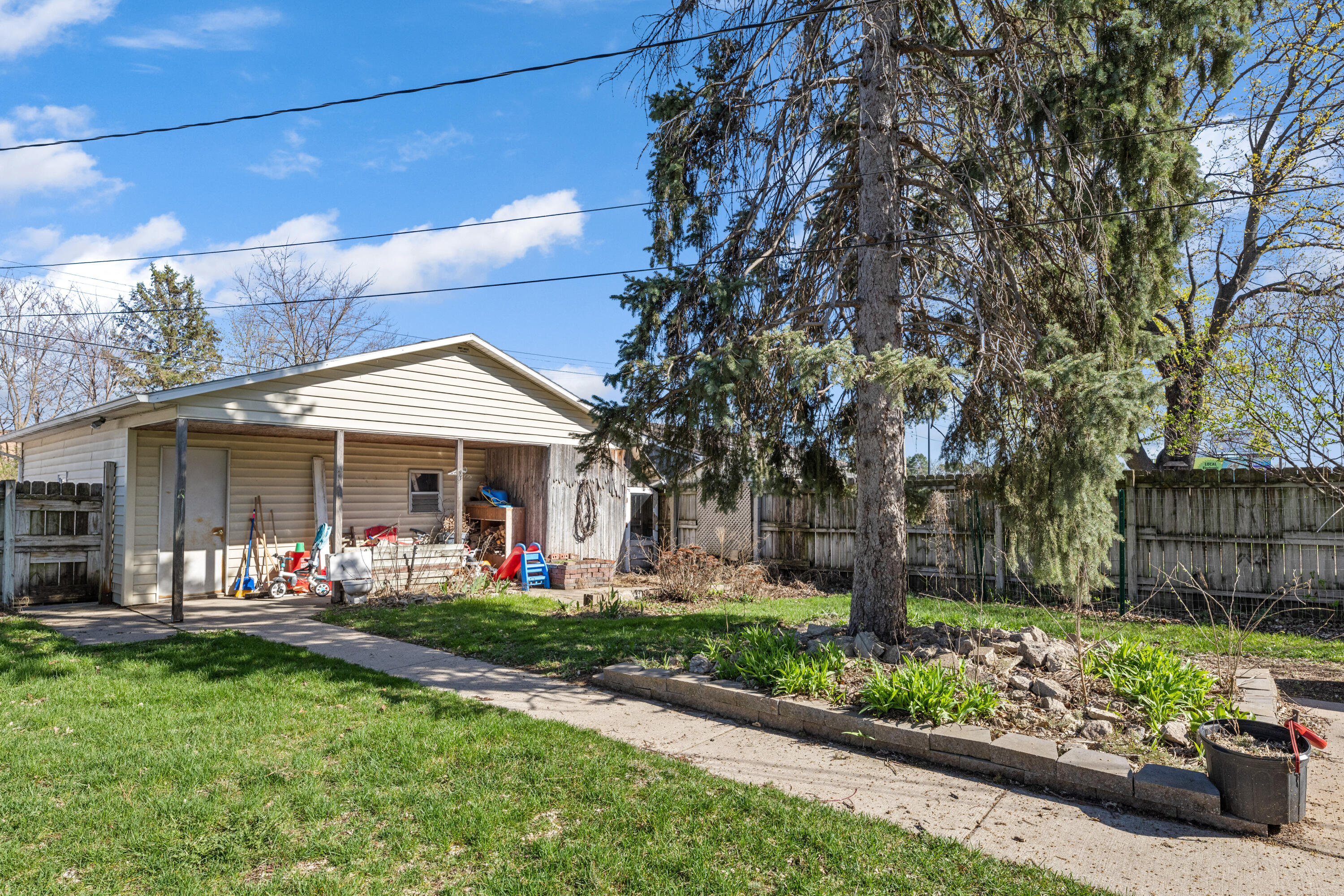 1312 George Street La Crosse, WI 54603 - Photo 17 of 20 1312 George St (17)