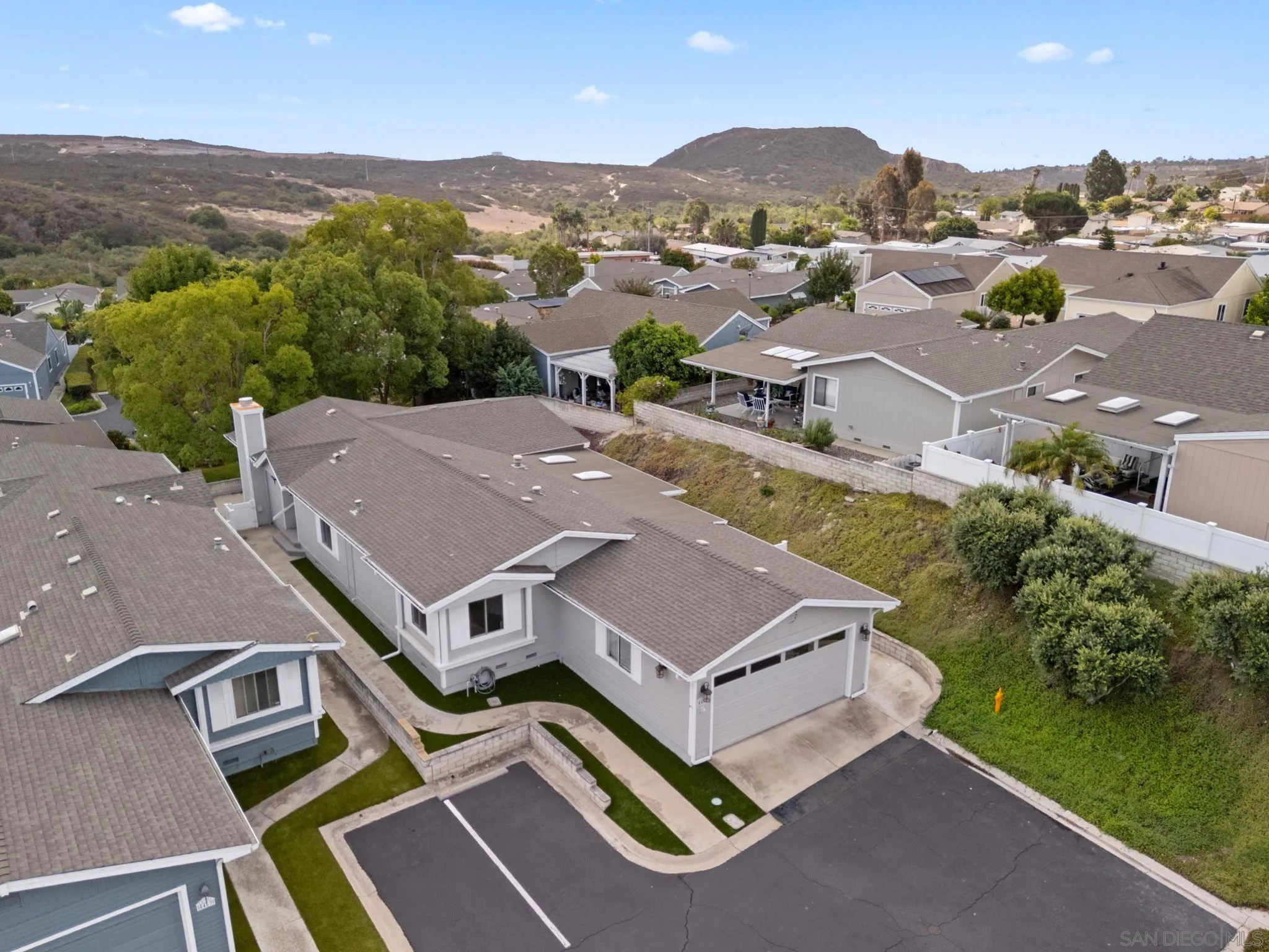 4465 Topaz Lane Oceanside, CA 92056 - Photo 5 of 37