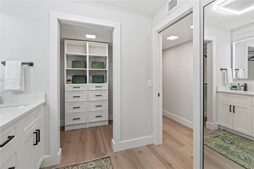 609 Bayport Way, Unit 609 Longboat Key, FL 34228 - Photo 33 of 77