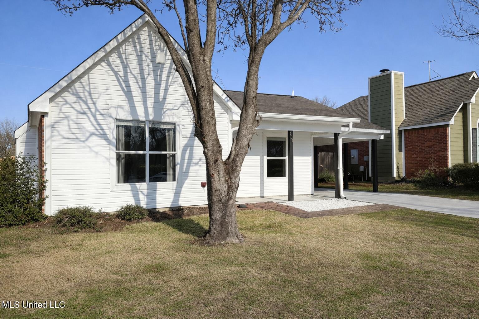 408 Pelican Way Brandon, MS 39047 - Photo 2 of 17 002