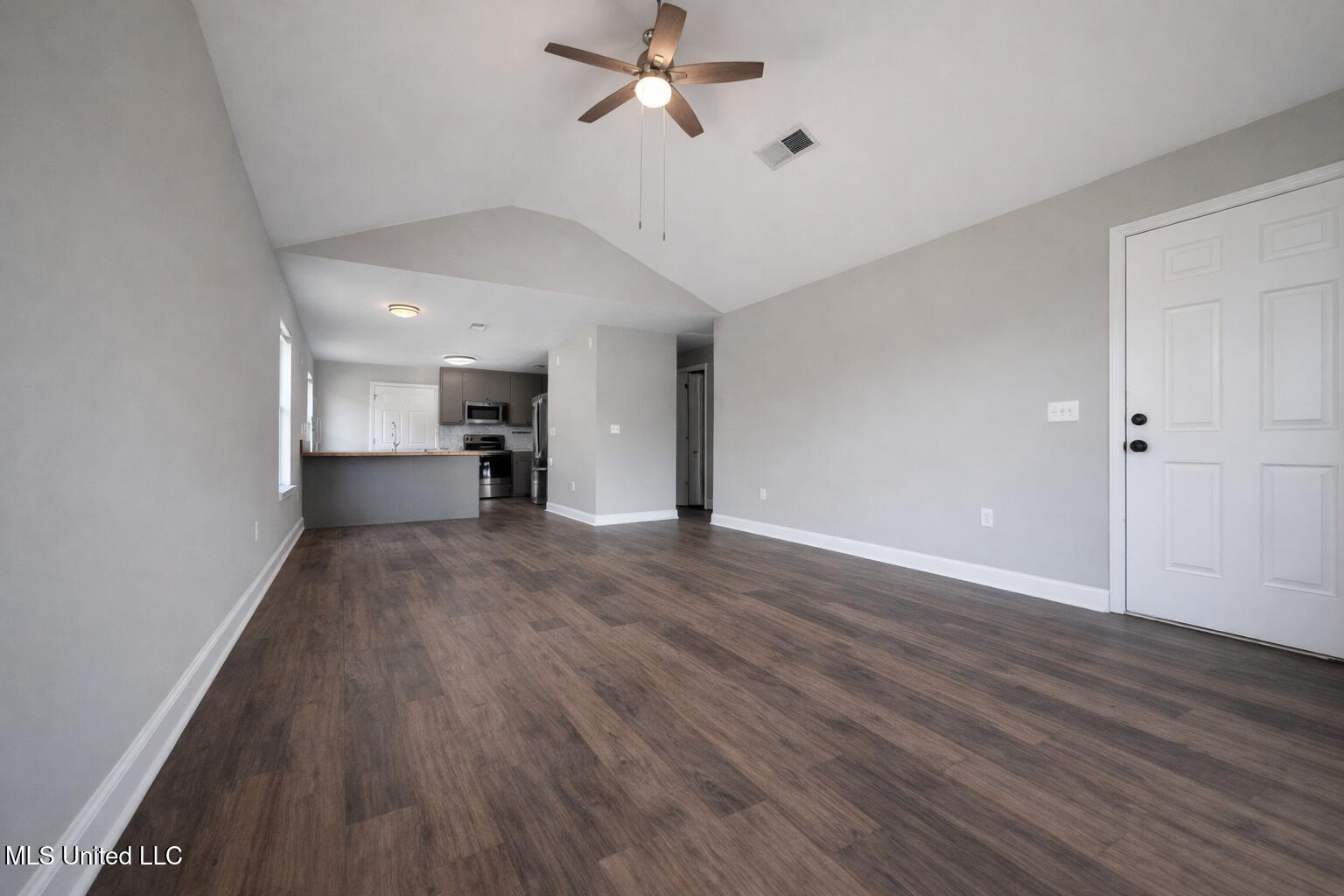 408 Pelican Way Brandon, MS 39047 - Photo 3 of 17 003