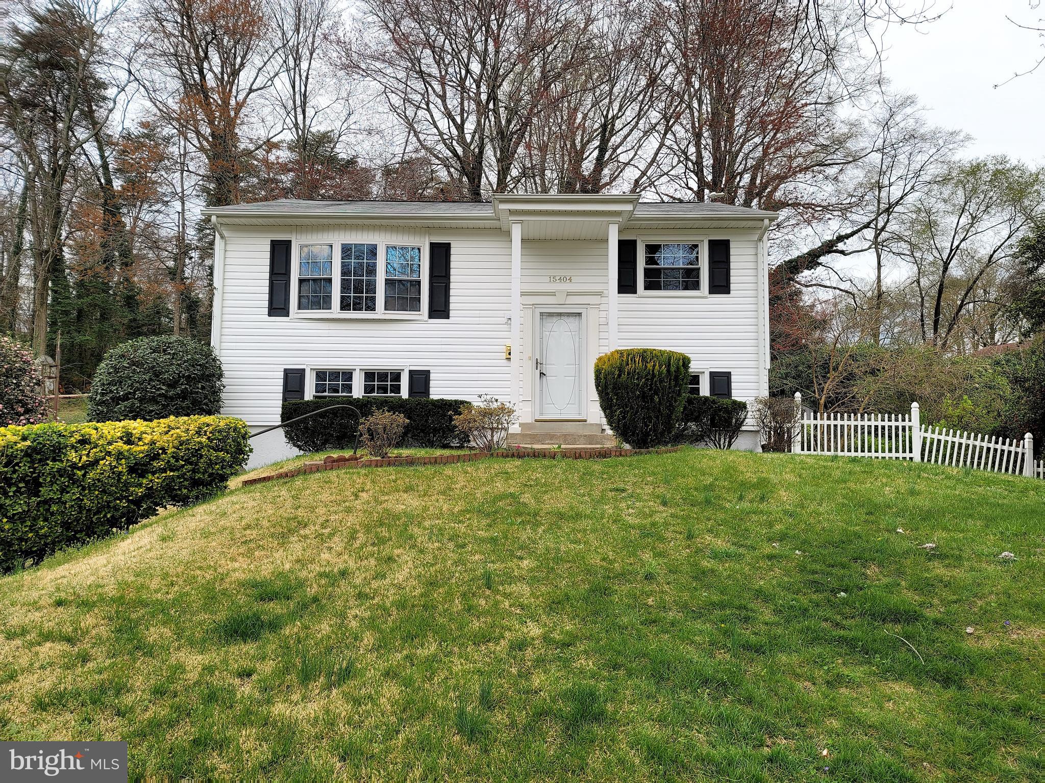 15404 Michigan Rd. Woodbridge, VA 22191 - Photo 2 of 32 Gallery Image 2