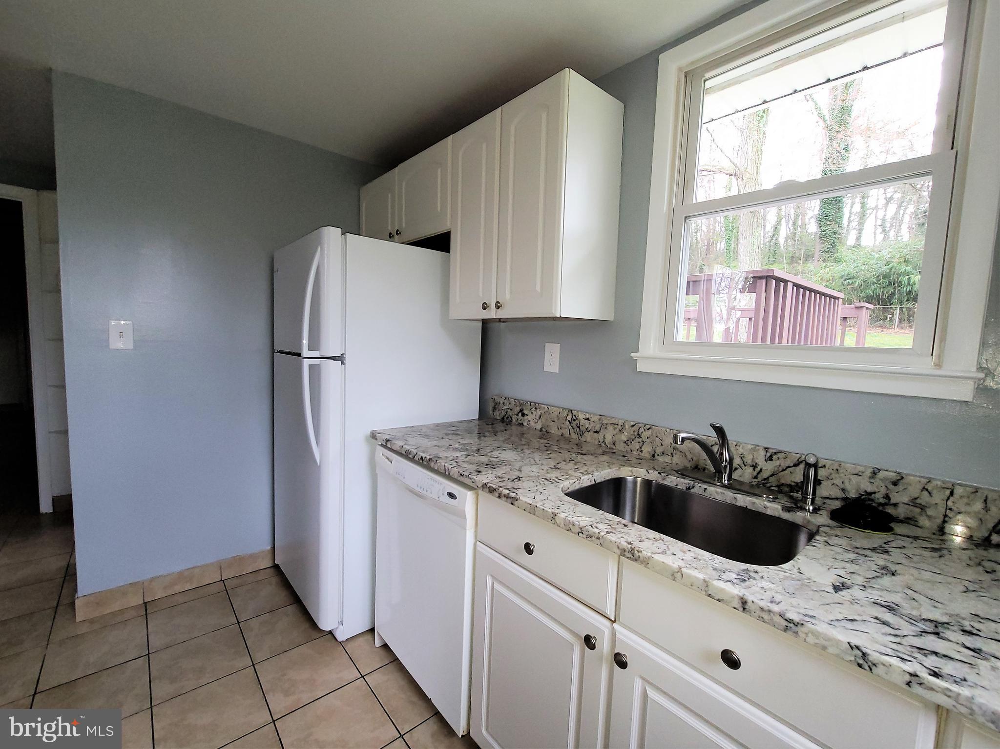 15404 Michigan Rd. Woodbridge, VA 22191 - Photo 4 of 32 Gallery Image 4