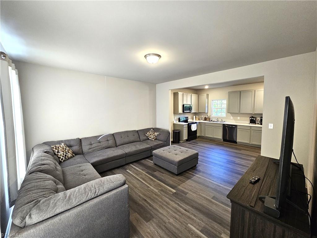 1661 King Road Westfield, NC 27053 - Photo 4 of 27