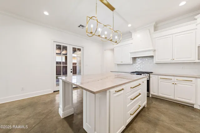 $3,100 | 415 Harbor Road, Youngsville, LA 70592