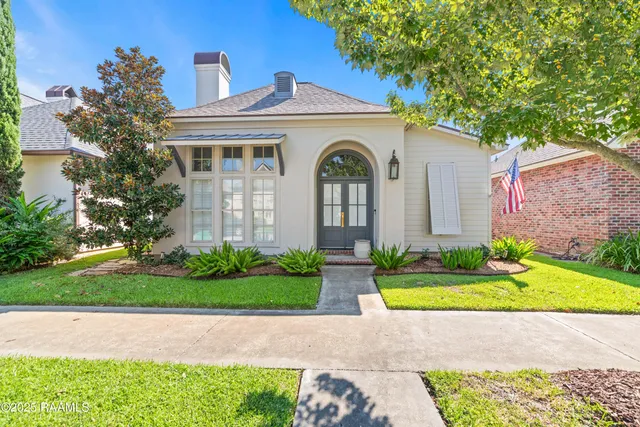 $3,100 | 415 Harbor Road, Youngsville, LA 70592