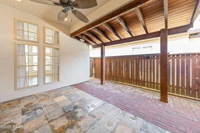 $3,100 | 415 Harbor Road, Youngsville, LA 70592