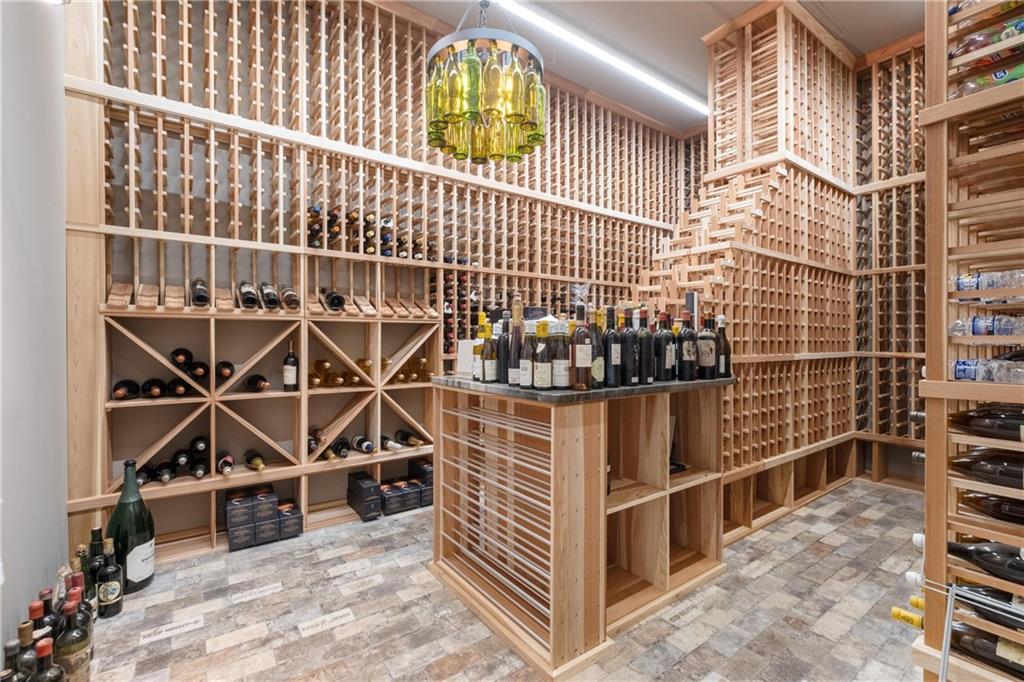 2437 Mt Royal Road Pittsburgh, PA 15217 - Photo 34 of 39 a view of entryway