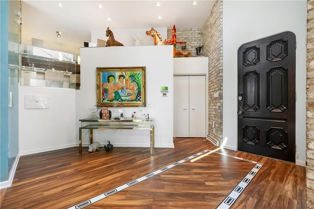 2437 Mt Royal Road Pittsburgh, PA 15217 - Photo 5 of 39