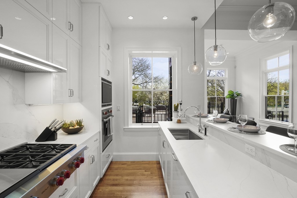 142 Beacon Street, Unit 1 Boston, MA 02116 - Photo 14 of 40