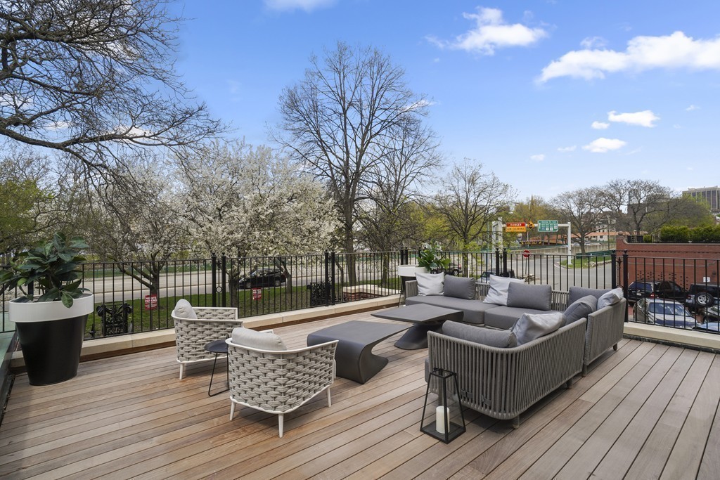 142 Beacon Street, Unit 1 Boston, MA 02116 - Photo 21 of 40