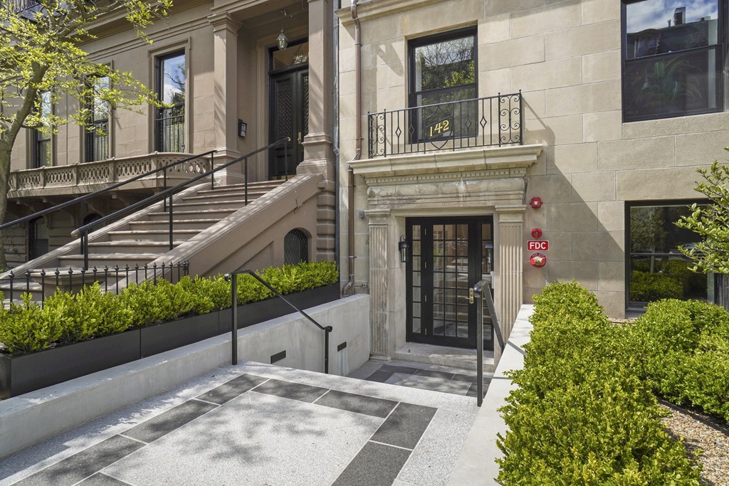 142 Beacon Street, Unit 1 Boston, MA 02116 - Photo 37 of 40