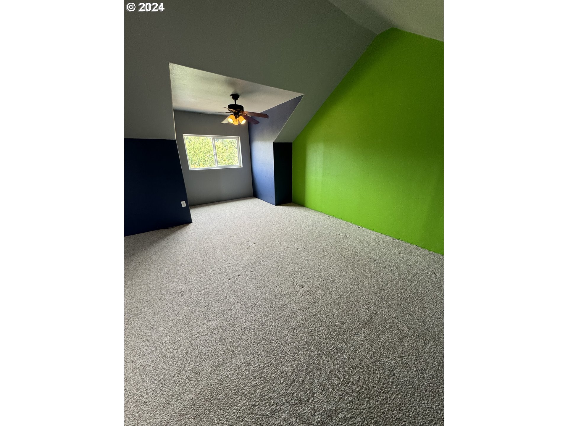 508 3rd Avenue Dallesport, WA 98617 - Photo 22 of 48 a view of a hallway with a white house