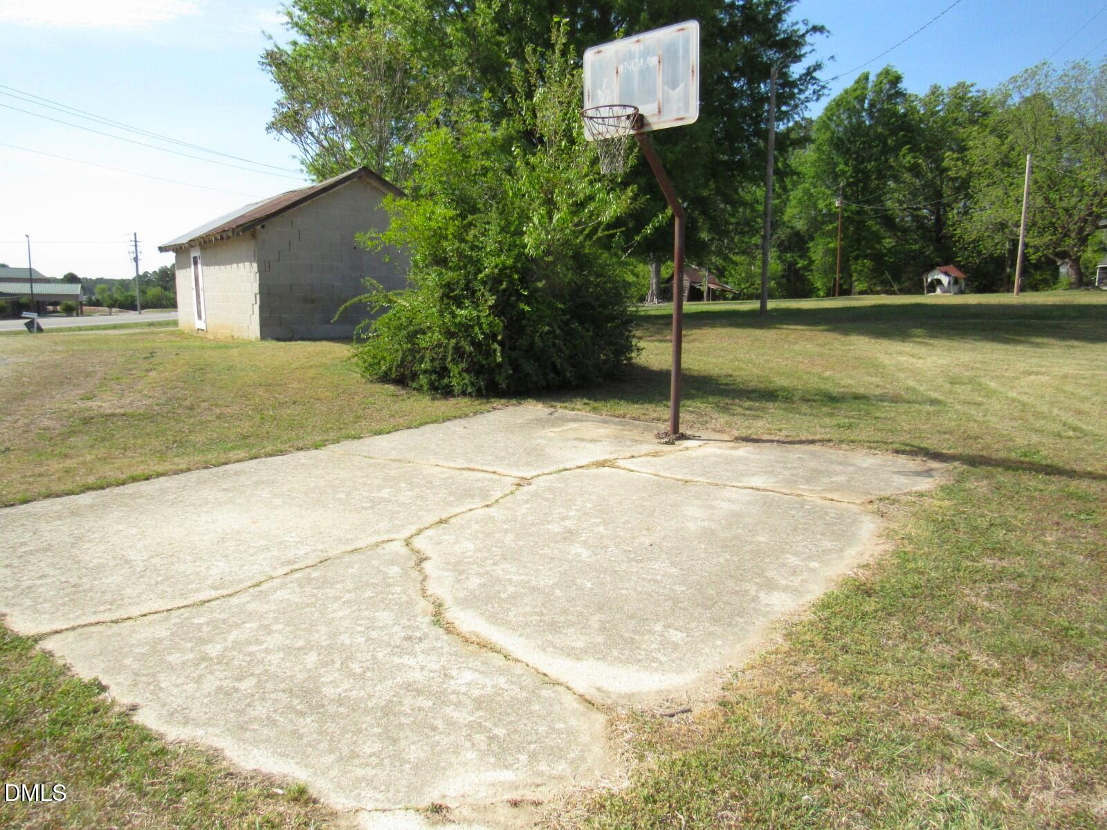 2038 Gate 2 Road Creedmoor, NC 27522 - Photo 25 of 33 Basketball court