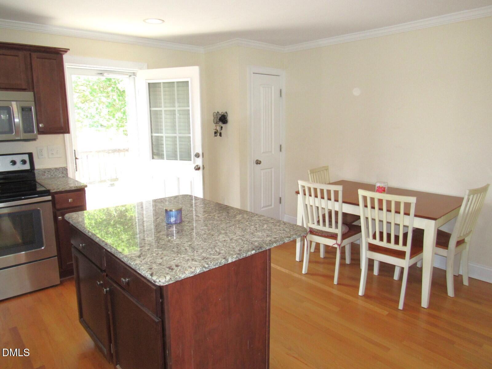 2038 Gate 2 Road Creedmoor, NC 27522 - Photo 10 of 33 Dining area
