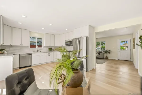 $920,000 | 3263 Roberta Lane, Oceanside, CA 92054