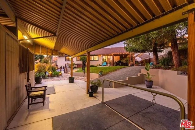 $1,369,000 | 1320 Nonchalant Drive, Simi Valley, CA 93065