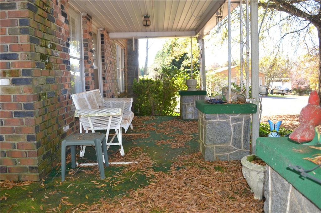 3281 Plateau Road Newton, NC 28658 - Photo 5 of 19 Gallery Image 5