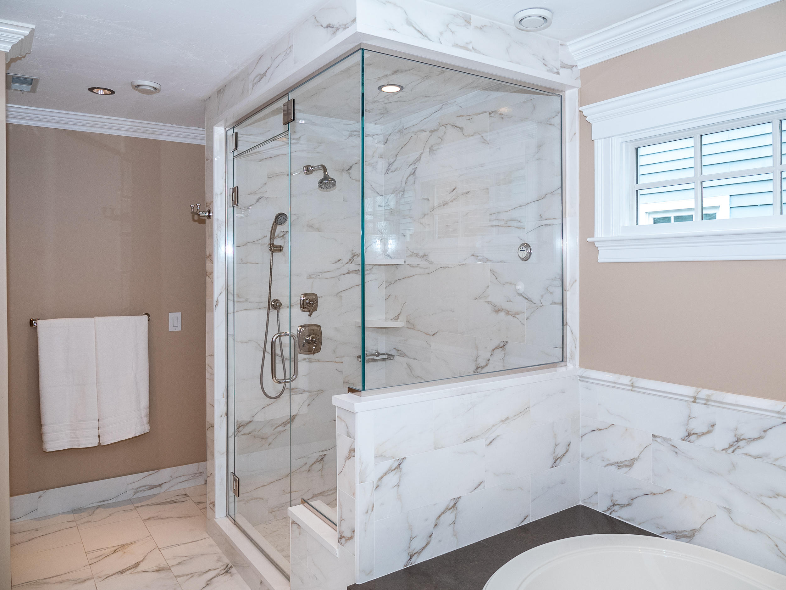 7 Preston Square, Unit 7 Quincy, MA 02171 - Photo 24 of 30 a bathroom with a shower