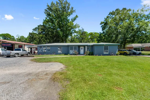 $189,900 | 7621 Elder Ferry Road, Moss Point, MS 39563