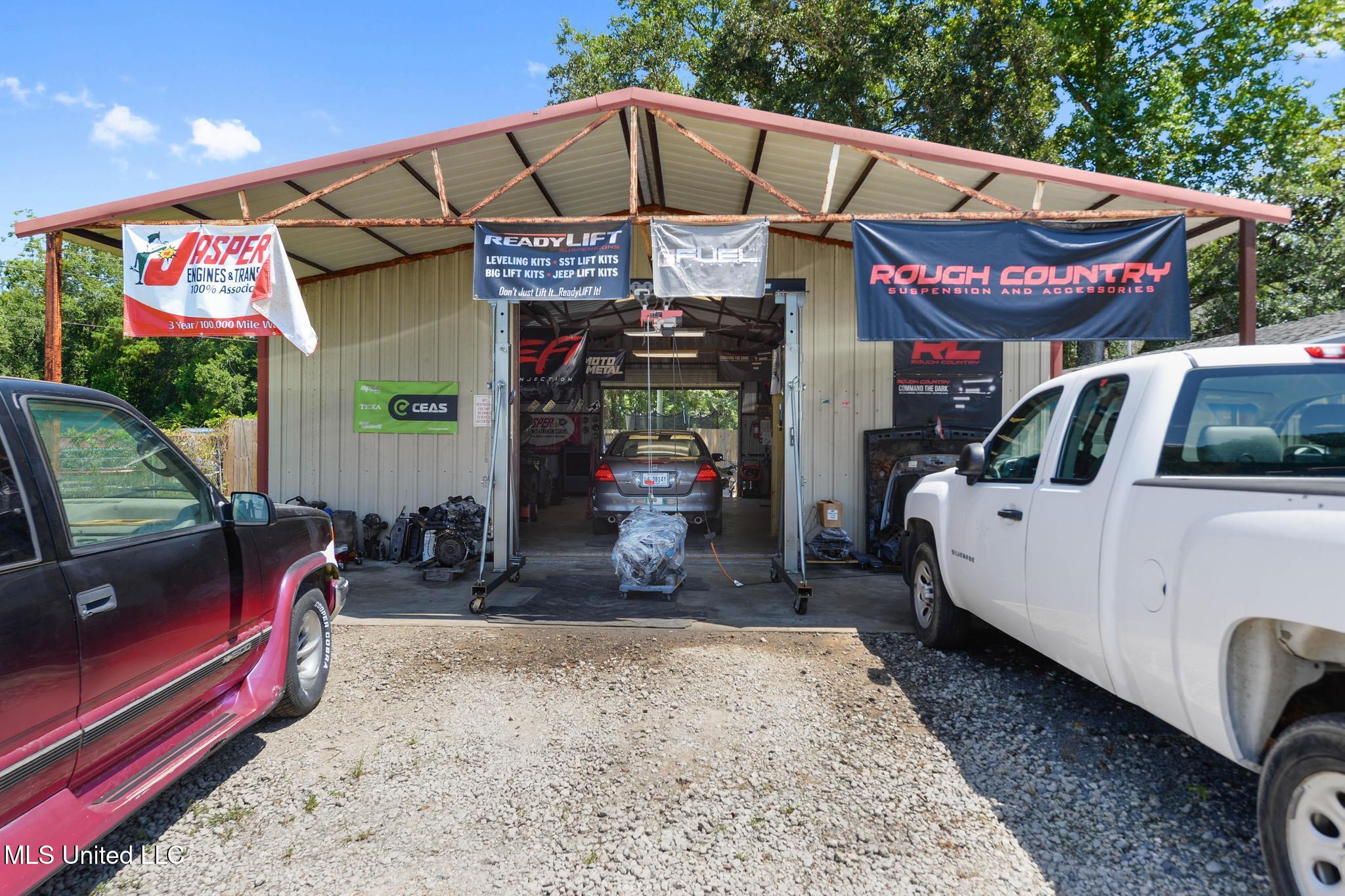 7621 Elder Ferry Road Moss Point, MS 39563 - Photo 20 of 32 021