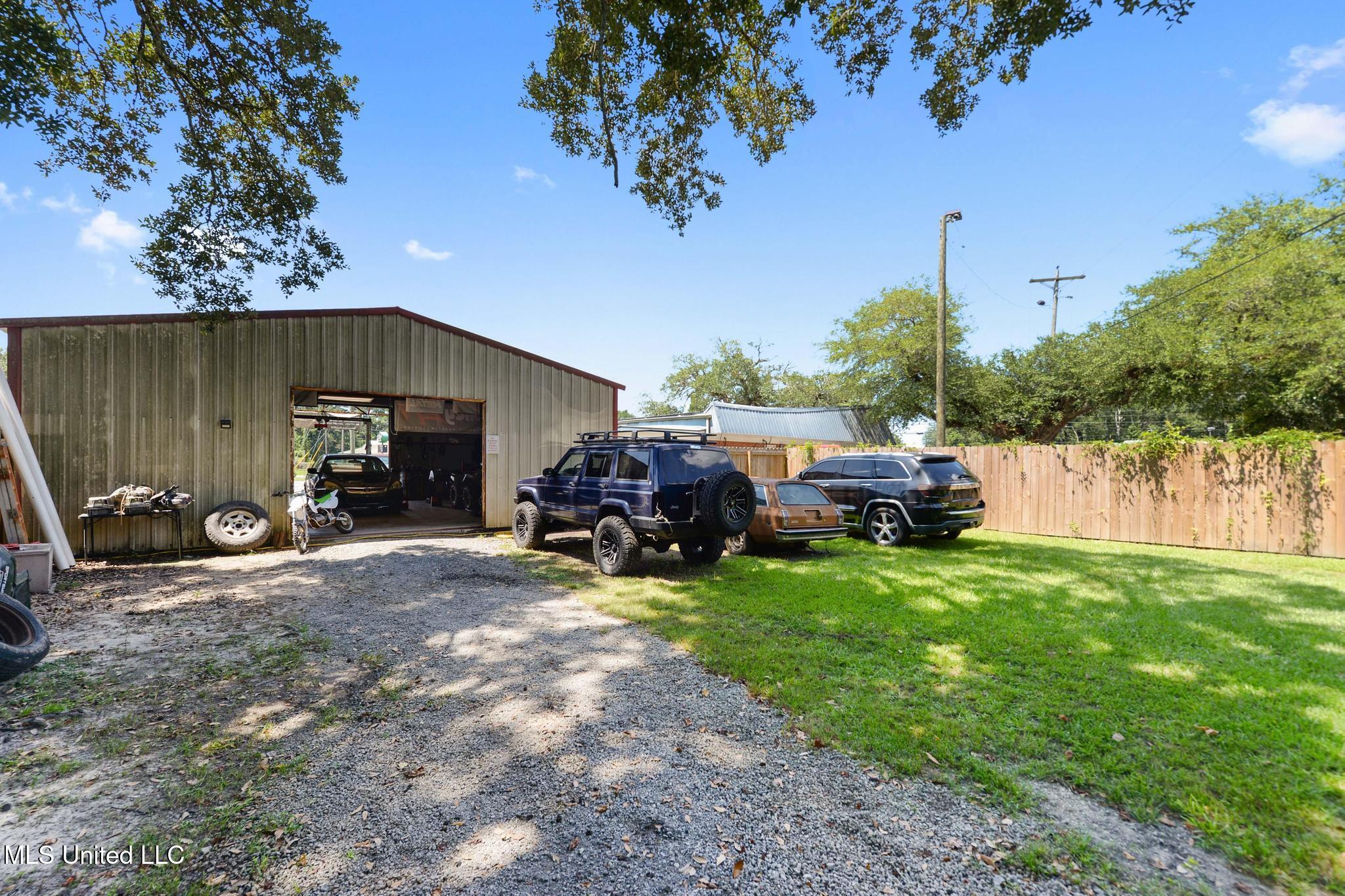 7621 Elder Ferry Road Moss Point, MS 39563 - Photo 22 of 32 023