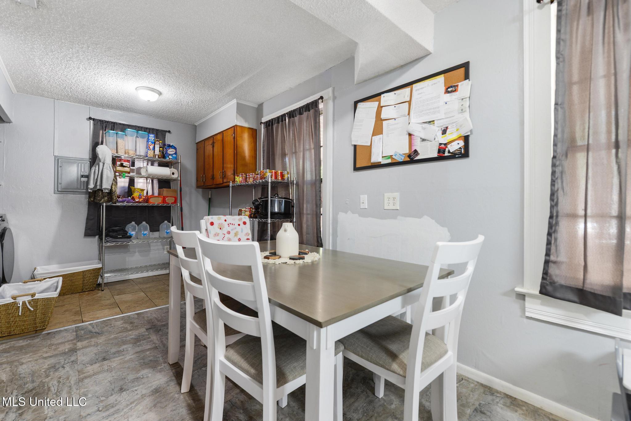 7621 Elder Ferry Road Moss Point, MS 39563 - Photo 8 of 32 009