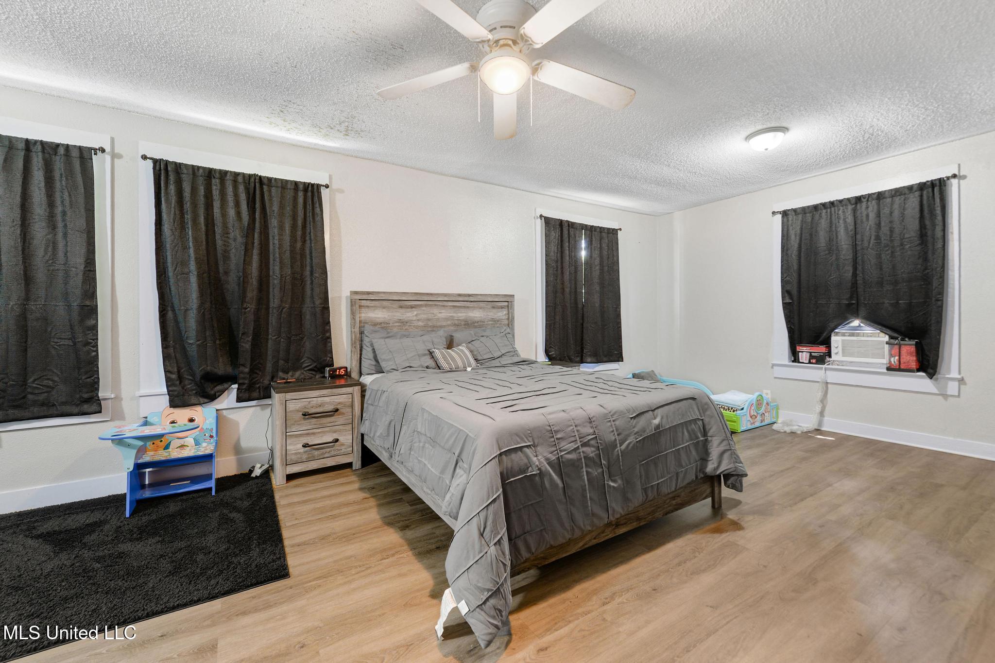 7621 Elder Ferry Road Moss Point, MS 39563 - Photo 9 of 32 010