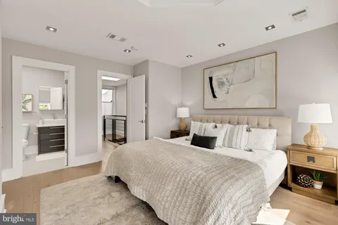 $799,900 | 1735 1st Street Northwest, Unit 2, Washington, DC 20001