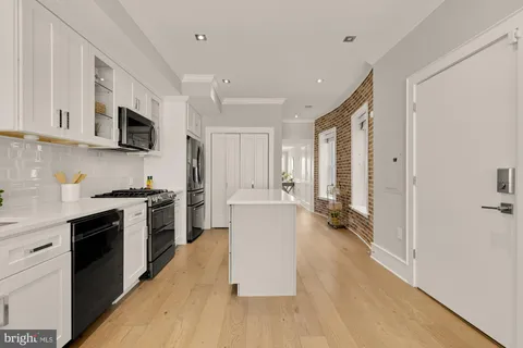 $799,900 | 1735 1st Street Northwest, Unit 2, Washington, DC 20001